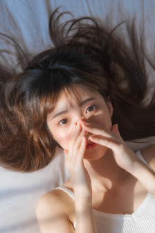 校长捏住陈若雪胸前全文